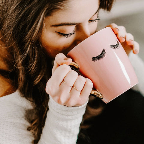 Pink Eyelashes Gold Coffee Mug